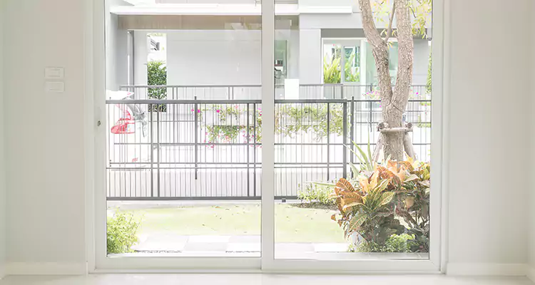 Balcony Screen Door Repair in Mountain View, CA