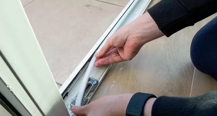 Garage Door Off Track Repair in Mountain View, CA