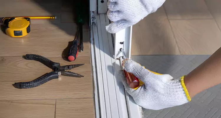 Screen Door Wheel Replacement in Mountain View, CA