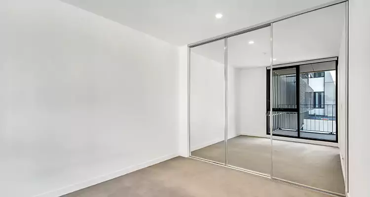 Why Homeowners Choose Us for Sliding Mirror Door Replacement in Mountain View, CA