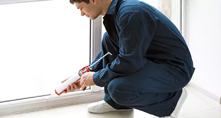 Window Glass Caulk Repair in Mountain View, CA