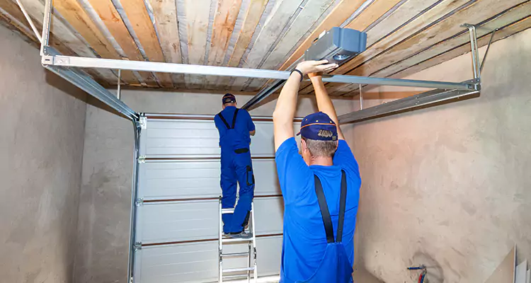 Garage Door Opener Technician in Mountain View, CA